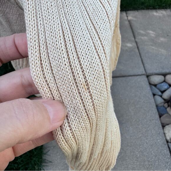 Tommy Hilfiger Beige V-Neck Button Up Sweater Cardigan Women's 1X - Picture 7 of 8